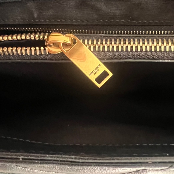 Yves Saint Laurent Black Chevron Lou Lou Shoulder Bag - Picture 5 of 6